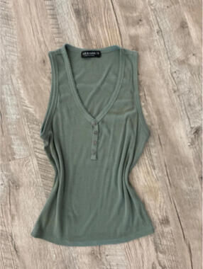 Liz & Sara Ribbed Button Tank Top Women's Small